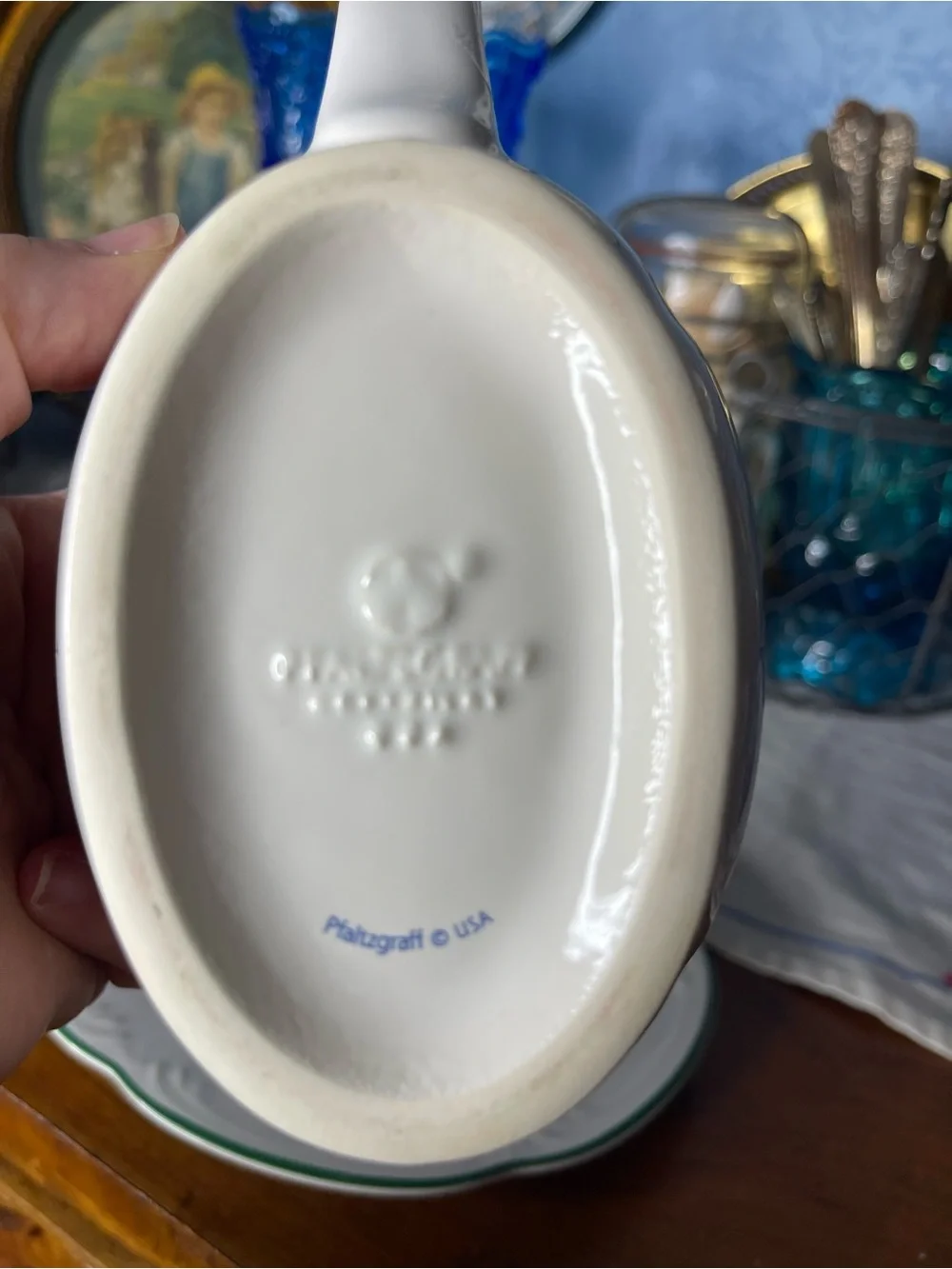 Pfaltzgraff Winterberry Gravy Boat 8